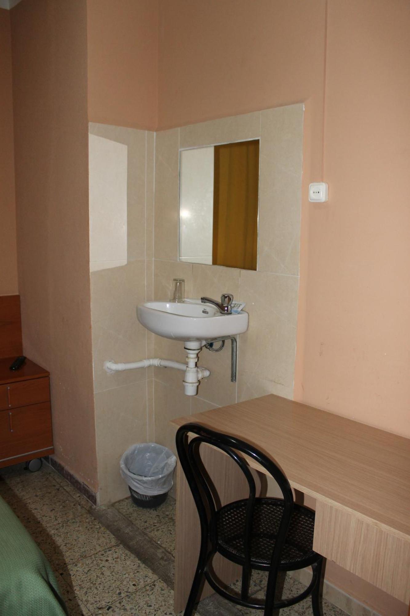 Hostal Cal Siles El Prat de Llobregat Rum bild