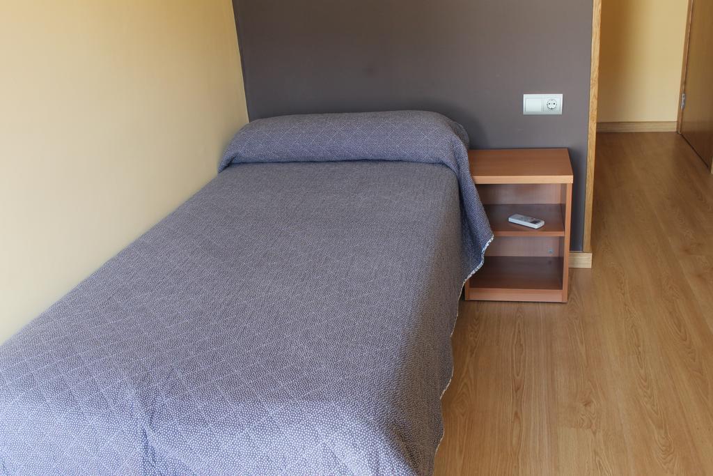 Hostal Cal Siles El Prat de Llobregat Exteriör bild