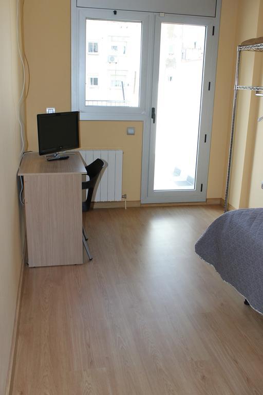 Hostal Cal Siles El Prat de Llobregat Exteriör bild