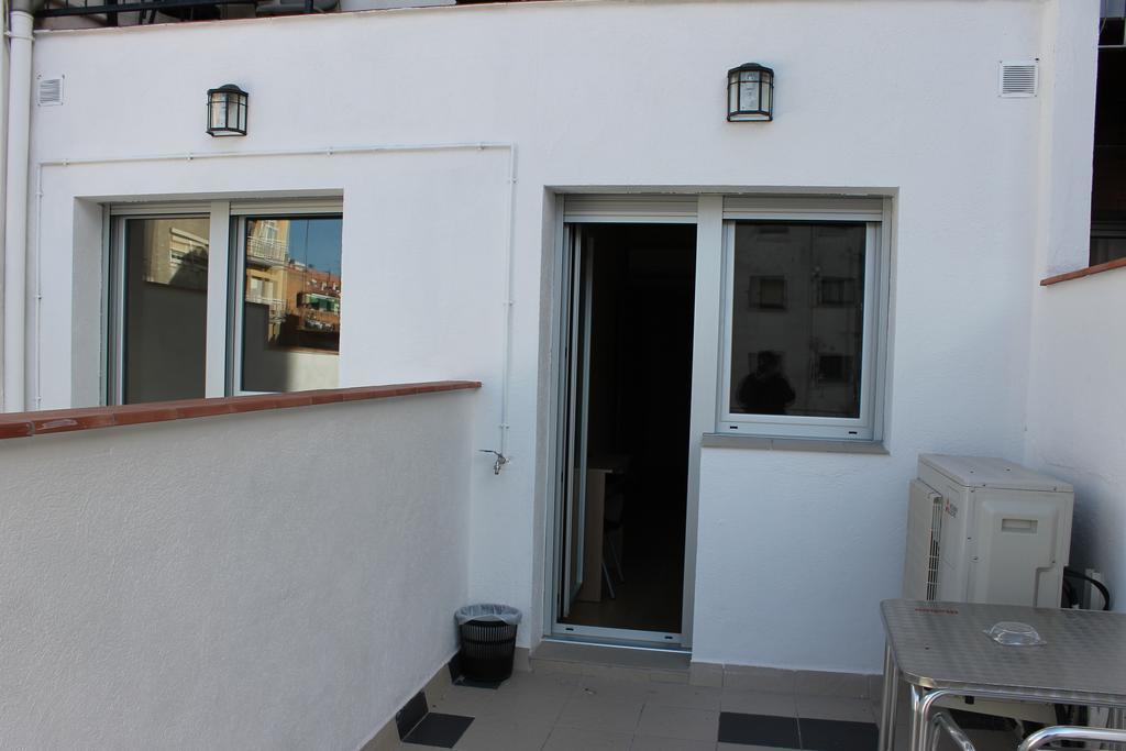 Hostal Cal Siles El Prat de Llobregat Exteriör bild