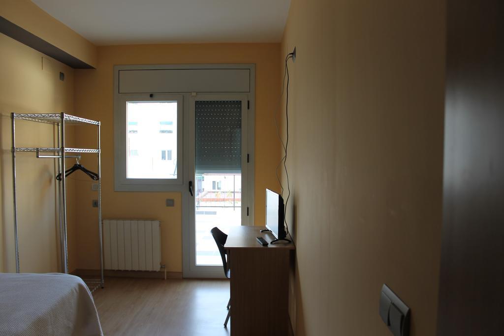 Hostal Cal Siles El Prat de Llobregat Exteriör bild