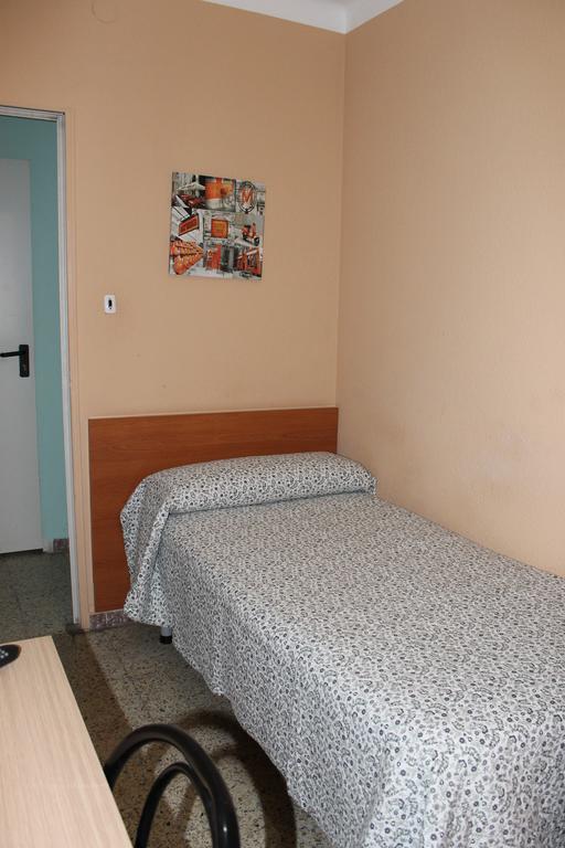 Hostal Cal Siles El Prat de Llobregat Rum bild
